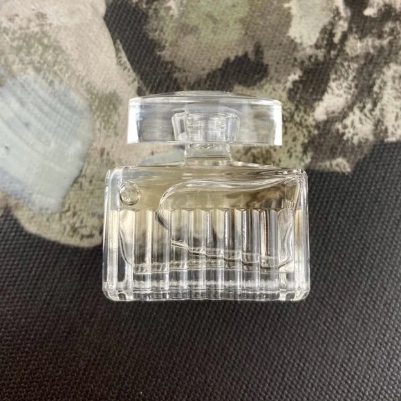 NIB Chloe EDP Deluxe Mini Travel Size 0.16 Oz. Fragrance. - Picture 4 of 11